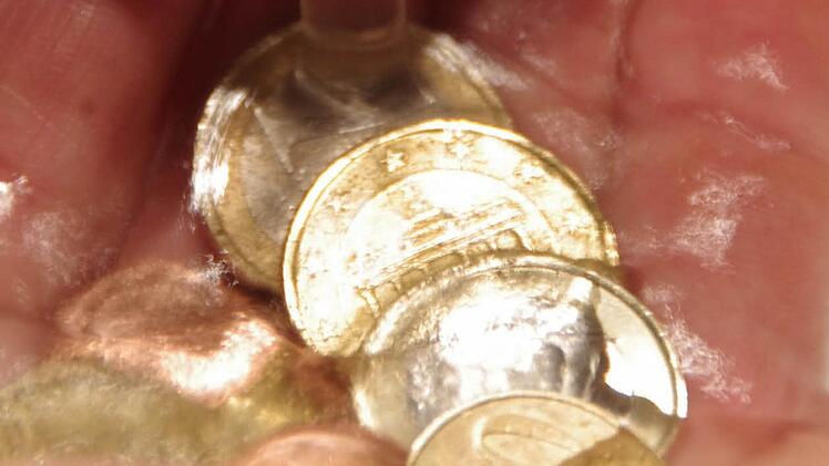 Ein Härtefallprogramm soll die Kommunen im Wasser-/Abwasserbereich entlasten. Angesichts des immensen Investitionsstaus stellt die Hilfe aus Sicht von Egon Herrmann aber nur Kleingeld dar. Foto: Marco Meißner