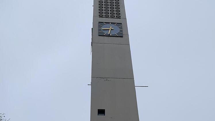 Der markante Turm der Johanneskirche in Coburg