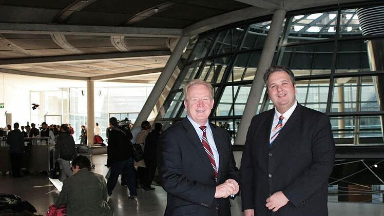 Dressel mit dem CSU-Konkurrenten Hans Michelbach (links)