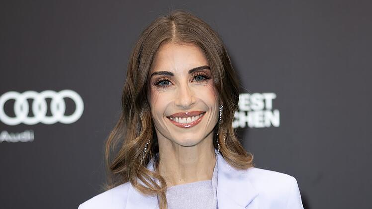 Cathy Hummels tr&auml;umt von einer eigenen TV-Show.