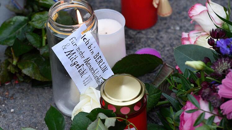 Wichtige Botschaft nach dem Anschlag von Berlin. Foto: Rainer Jensen/dpa