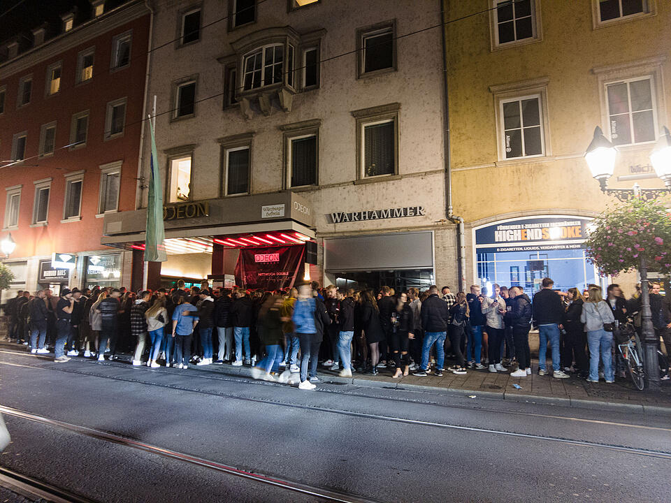 Feierlaune: Clubs in Bayern öffnen wieder