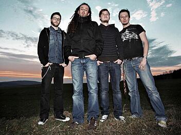 Perlaine: (von links) Lars Bischoff, Ferdinando Reinl, Philip Niebisch, Mike Müller.  Foto: privat