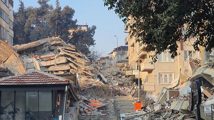 Kulmbacher erlebt unfassbare Kinder-Rettung aus Erdbebentrümmern - "acht Tage ohne Flüssigkeit"