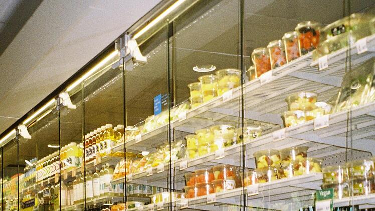 Das Obst, das auf der Verpackung abgebildet ist, ist nicht automatisch auch in großen Mengen in dem Saft enthalten.