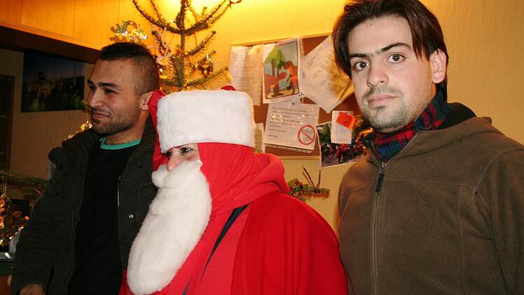 Weihnachtsmann in Deutschland statt Bomben in Syrien. Foto: Werner Vogel