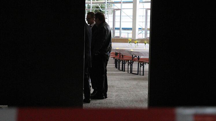 Das Atrium im Neubau des Landratsamts Erlangen-Höchstadt machte beim Richtfest Eindruck. Rund 40 Millionen Euro soll der Bau kosten. Foto: Christian Bauriedel