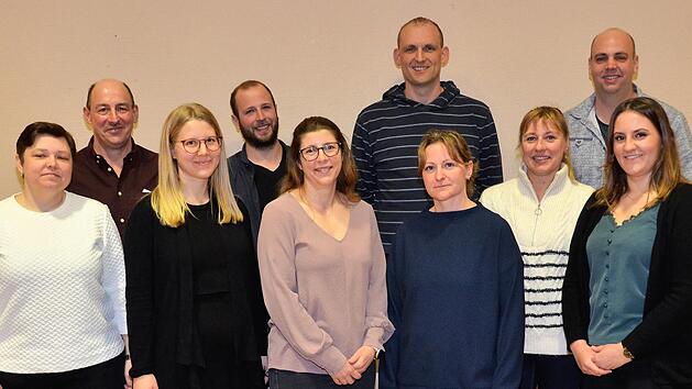 Ein neuer Vorstand wurde beim Faschingsverein Fidelia Reiterswiesen gew&auml;hlt (hinten, von links): Matthias B&uuml;hner, Constantin Kleinhenz, Marko Kiesel, Tobias Dittrich sowie (vorne von links) Stefanie Kauffmann, Julia Kaiser, Melanie Kiesel, Irene Rau, Tanja Hertlein, Jennifer Knoll.