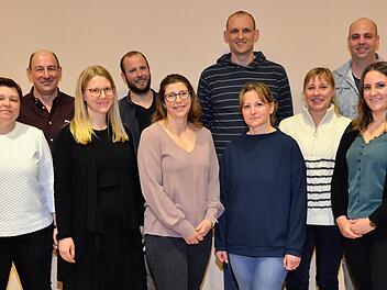 Ein neuer Vorstand wurde beim Faschingsverein Fidelia Reiterswiesen gewählt (hinten, von links): Matthias Bühner, Constantin Kleinhenz, Marko Kiesel, Tobias Dittrich sowie (vorne von links) Stefanie Kauffmann, Julia Kaiser, Melanie Kiesel, Irene Rau, Tanja Hertlein, Jennifer Knoll.