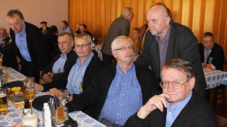 Die Flößer aus dem Frankenwald trafen sich zu interessanten Gesprächen in Unterrodach.