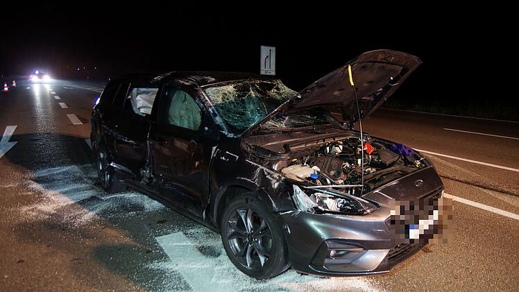 Ein Schwerverletzter nach Rotlichtversto&szlig;