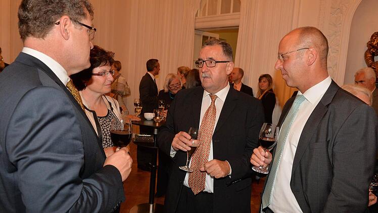 Unter den Gästen waren (von links): Heribert un d Patrizia Schießer sowie Dr. Robert Wahler (Euerdorf) und Gerd Kleinhenz (Wildflecken).