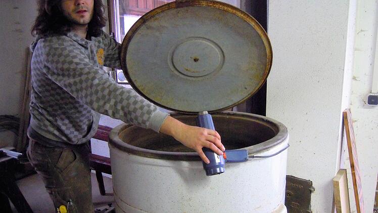 Schlittenherstellung in Leubach. Foto: Julia Raab