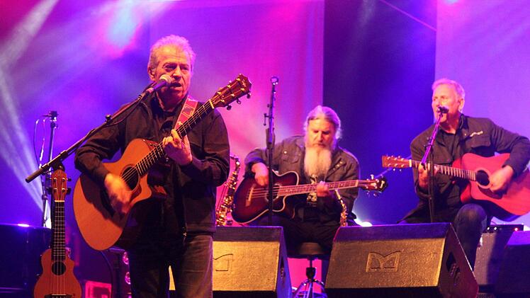 Günther Sigl (links) und seine Mannen können auf 40 Jahre Bandgeschichte der Spider Murphy Gang zurückblicken. Fotos: Sonny Adam