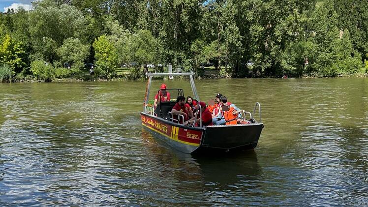 Würzburg: Malteser erfüllen krankem Jungen (6) Herzenswunsch - "so rührend"