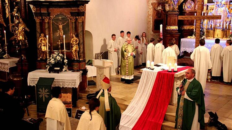 In der St.-Georgs-Kirche fand erstmals das "Nightfever" statt.Foto: Johanna Blum