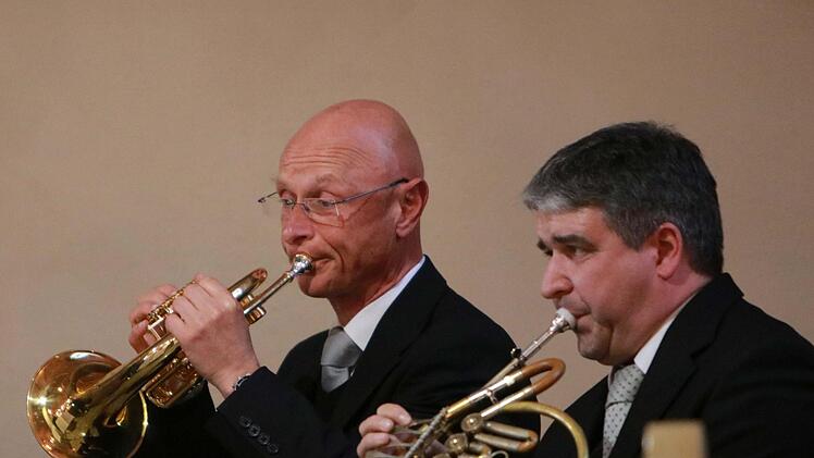 Die Kantorei St. Georg unter Leitung von Markus Heunisch gestaltete in Neustadt ein Kantatenkonzert zum Reformationsjubiläum.Foto: Jochen Berger