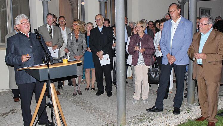 Wilhelm Geist erklärt die Hintergründe der Ausstellung.