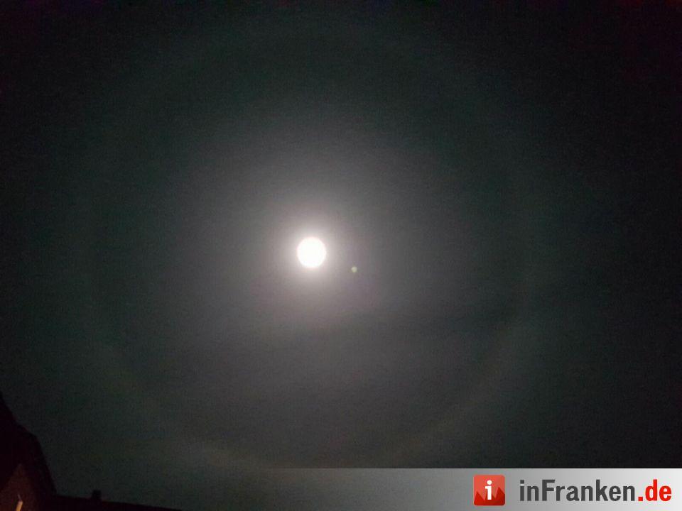 Supermond mit Halo über Sulzdorf