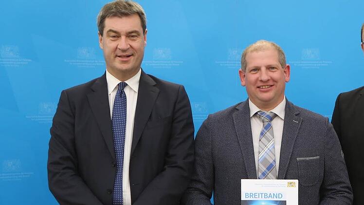 Mühlhausens Bürgermeister Klaus Faatz bekommt 243 000 Euro für den Breitband-Ausbau. Foto: Finanzministerium