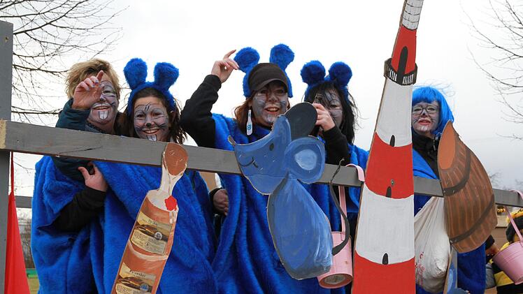 Der Faschingszug in Neuses Foto: Mathias Erlwein