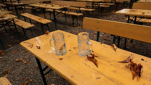 Oans, zwoa - nix wird gsuffa? Über das Angebot an Speisen und Getränken in einem Biergarten in Coburg gibt es jetzt eine Diskussion.