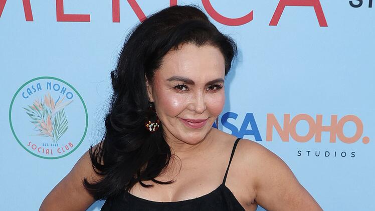Nach "Miami Vice" war Saundra Santiago haupts&auml;chlich im Fernsehen pr&auml;sent: In der gefeierten Serie "Die Sopranos" spielte sie die Nachbarin der Hauptfigur.
