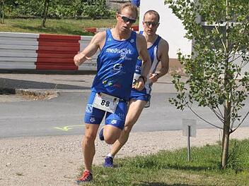 Immer vornweg: Swen Sundberg triumphierte beim Weiherlauf  Fotos: Roland Meister