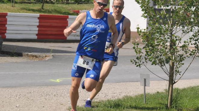 Immer vornweg: Swen Sundberg triumphierte beim Weiherlauf  Fotos: Roland Meister