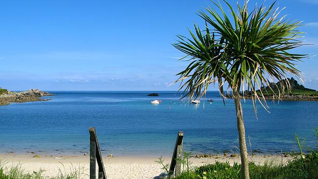 Urlaub in Gro&szlig;britannien - Old Town Beach auf den Scilly-Inseln