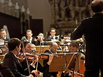 Ausschließlich Werke Gustav Mahlers erklangen beim 2. Sinfoniekonzert des Landestheaters in der Coburger Morizkirche.Fotos: Jochen Berger