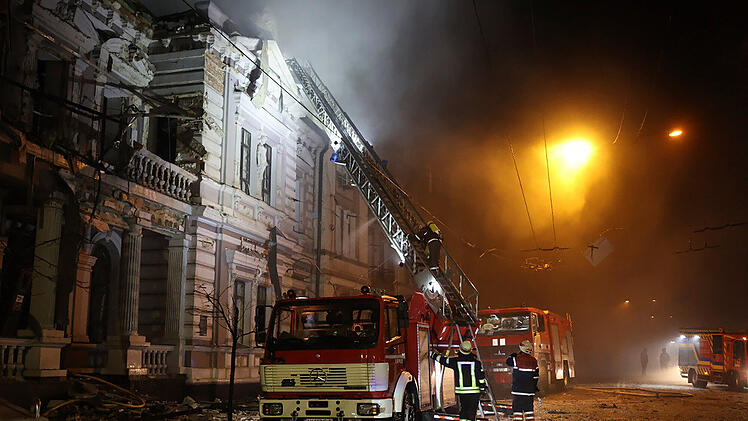 Ukraine-Krieg - Charkiw: ZDF-Team bei Raketenangriff auf Hotel in Charkiw getroffen