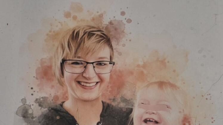 F&uuml;rth: Mina (2) hat seltene Nervenkrankheit - Eltern bitten um Hilfe
