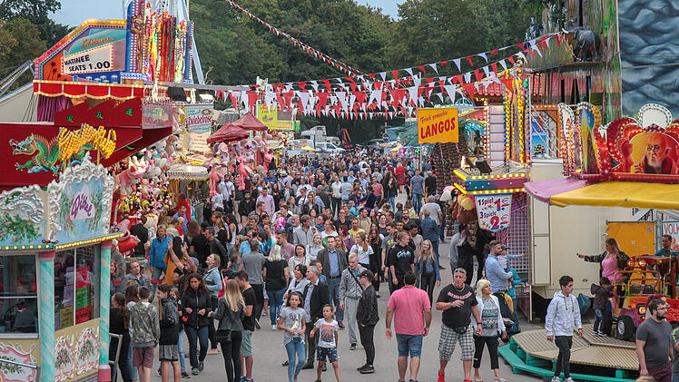 Nürnberger Herbstvolksfest 2022 zieht viele Besucher an - welche Programm-Highlights bevorstehen