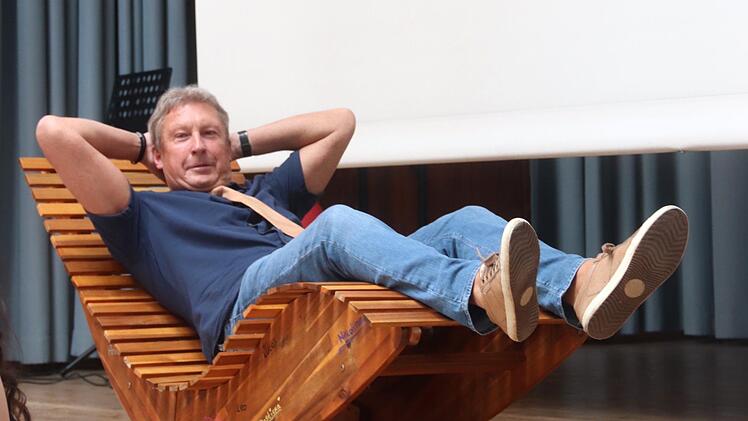 Hier lässt es sich gut ruhen: Peter Kittel auf seinem Geschenk