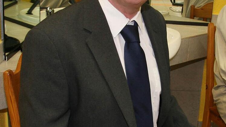 Der Star des Filmes ist Schauspieler Hubert Burczek, seit vielen Jahren mit Produzent Axel Klawuhn befreundet: Er spielt den Salonwagenbegleiter Hartmut. Besonderer Reiz der Rolle: der Salonwagenbegleiter ist anfangs 40 Jahre, am Ende über 90.