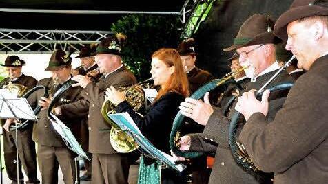 Die Jagdhornbläser des Jägervereins Bad Kissingen umrahmten die Hubertusmesse musikalisch.