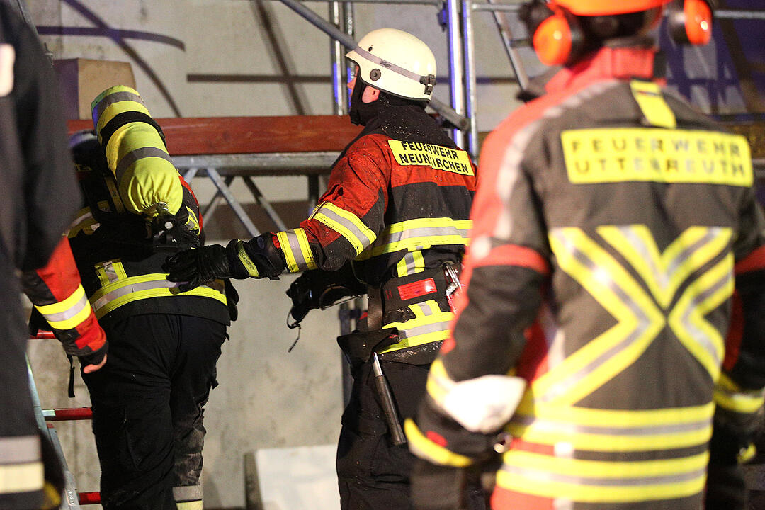 Im Bau befindliches Blockheizkraftwerk fängt Feuer