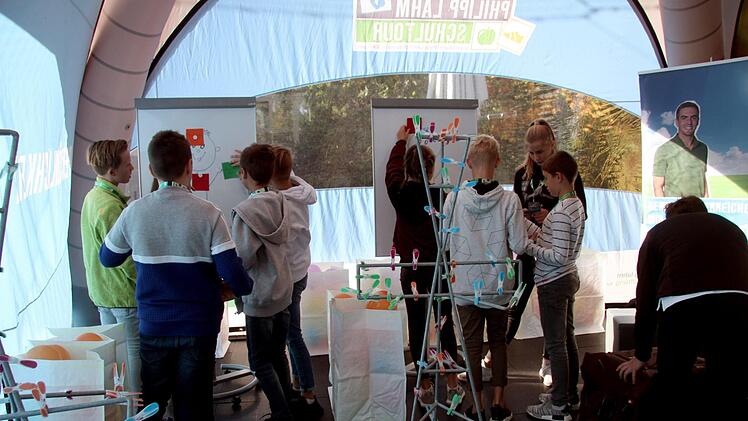 Impressionen von der "Philipp-Lahm-Schultour"   Foto: Richard Sänger