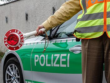 Eine 60-J&auml;hrige hat in der Brennerstra&szlig;e in Bamberg einen Unfall verursacht und versucht, dies zu vertuschen. Symbolfoto: Christopher Schulz