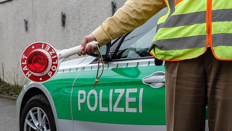 Eine 60-J&auml;hrige hat in der Brennerstra&szlig;e in Bamberg einen Unfall verursacht und versucht, dies zu vertuschen. Symbolfoto: Christopher Schulz