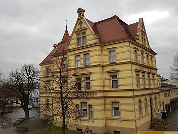 Schon in drei Jahren könnte der Umbau des Kolpinghauses in ein Kulturzentrum fertig sein, meint die Mehrheit der Forchheimer Stadträte. Doch die SPD kann sich auch vorstellen, im Kolpinghaus eine Schule zu eröffnen.  Foto: Ekkehard Roepert