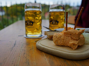 Radler, Bier, Brotzeit, Gerupfter, Bierkrug, Brauerei Greifenklau
