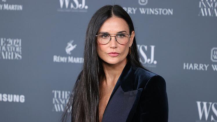Demi Moore besitzt über 2.000 alte Porzellanpuppen.