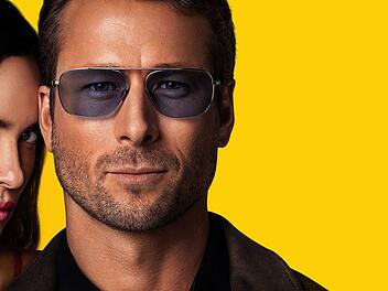 Gary (Glen Powell) entwickelt ein nicht immer professionell distanziertes Verh&auml;ltnis zu Madison (Adria Arjona), deren Pl&auml;ne er als Aushilfspolizist eigentlich &uuml;berwachen sollt.