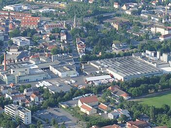 Bei dem Spezialfolienproduzenten im  Herzen Forchheims bricht eine neue Zeit an. Foto: Ronald Rinklef