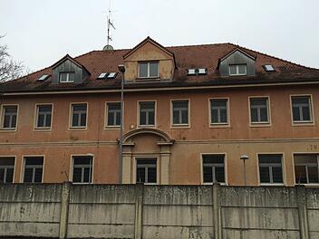 Bald wird der Platz für Flüchtlinge auch in Bamberg nicht mehr ausreichen. Eines der Flüchtlingshäuser in der Geisfelder Straße.  Foto: M. Wehner