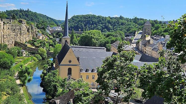 Der zweite Reisetag begann mit einer Stadtführung durch Elke Begas, die den Teilnehmern die wechselvolle Geschichte des Großherzogtums Luxemburg näherbrachte.