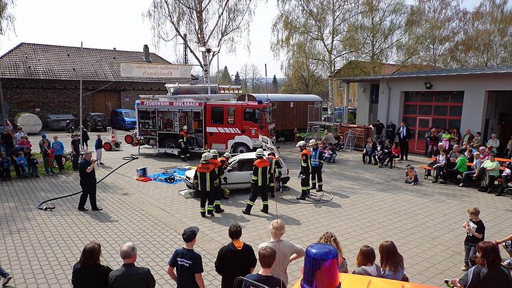 Für die technische Hilfeleistung ist die Ebelsbacher Feuerwehr gut ausgerüstet. Das ist wichtig, weil nicht nur zu Bränden ausgerückt wird, sondern - auch im Blick auf die benachbarte Maintalautobahn - zu Unfällen.  Foto: may