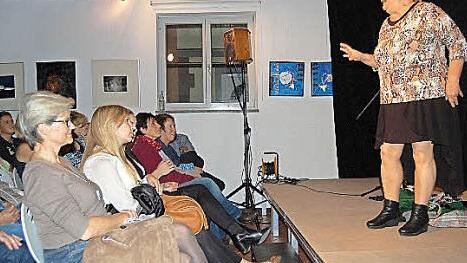 ... männermordend zeigte sich Claudia Bill in der Alten Darre.